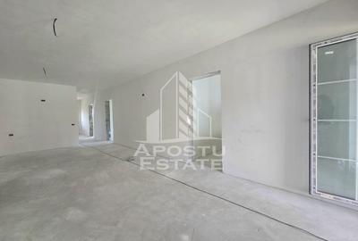 Jumatate de duplex pe parter cu 3 camere si 2 bai, Sag - 1