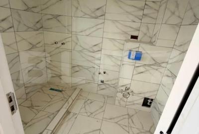 Casă cu 4 camere cu Teren 250 Mp în Uzina 2 - 4