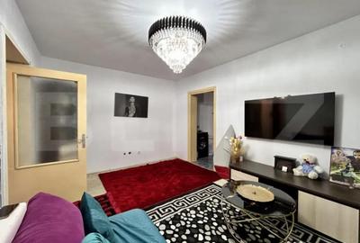 Apartament cu 3 camere semidecomandat în Central - 1