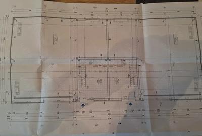Spațiu comercial, de 463 mp, în Luna - 3