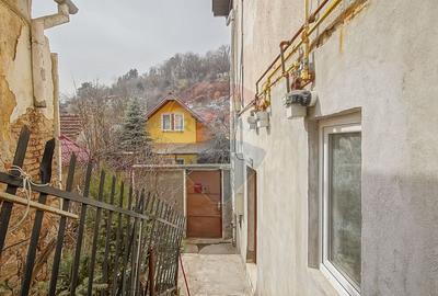 Apartament cu 3 camere semidecomandat, mobilat în Schei - 14