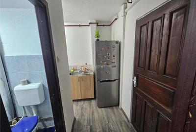 Resita, Garsoniera, Et. 2, Calea Caransebesului - 20