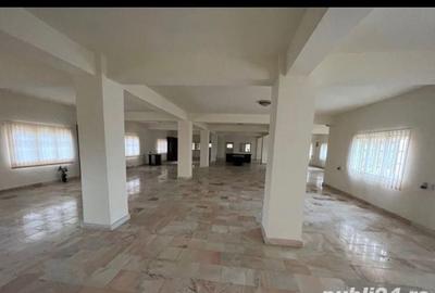 Casă cu 6 camere cu Teren 1400 Mp în Băicoi - 2