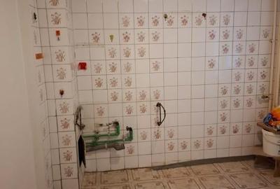 Apartament cu 3 camere decomandat în 1 Mai - 10