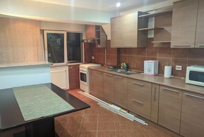 Apartament cu 2 camere semidecomandat în Exterior Vest