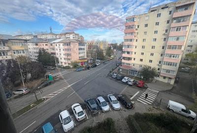 Apartament cu 4 camere de vanzare in zona Central Apartament cu 4 camere de vanzare in zona Central - 8