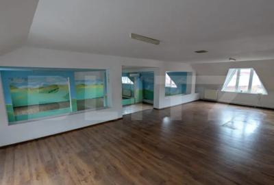 Casă cu 3 camere în Central - 13