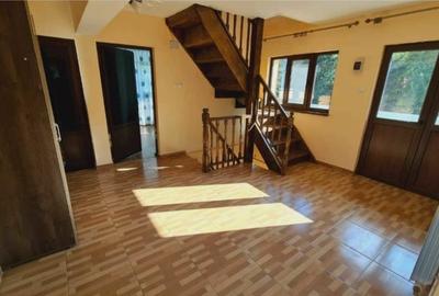 Casă cu 4 camere decomandat cu Teren 400 Mp în Central - 6
