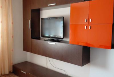 Apartament cu 3 camere decomandat în Nufărul - 5
