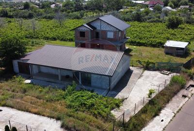 Casa sau Spatiu Dumbraveni langa DN E85 - 15