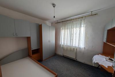 Bucovinei-Lizuca- 3 camere- bloc din 1982 - 7