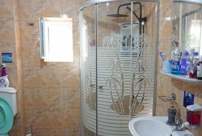 BUDESTI - CASA LANGA ORAS, TEREN 935 MP - 8