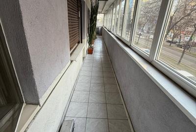 Apartament cu 3 camere decomandat, mobilat în P-ța Victoriei - 11