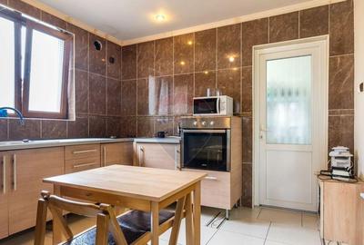 Casă cu 5 camere cu Garaj în Huedin - 14