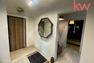 Apartament cu 4 camere decomandat, mobilat în 1 Mai