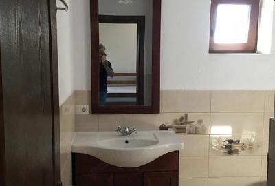 Casă cu Teren 400 Mp în Horia - 5