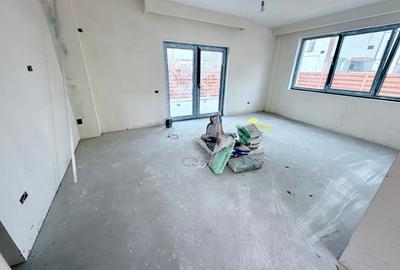 Duplex cu 3 camere cu Canalizare în Sud - 9