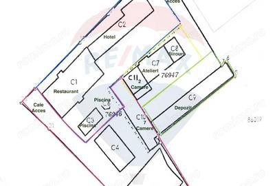Casă cu 16 camere cu Teren 3700 Mp în Central - 1