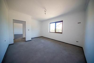 Casă cu Teren 560 Mp în Central - 6