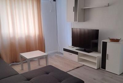 Apartament cu 2 camere semidecomandat, mobilat în Militari