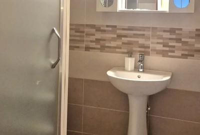 Vand apartament 2 camere, la parter pe strada Oituz Vand apartament 2 camere, la parter pe strada Oituz - 9