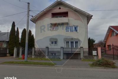 Casă cu Teren 818 Mp în Central - 7
