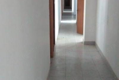 Spațiu comercial, de 928 mp, în Săgeata - 9