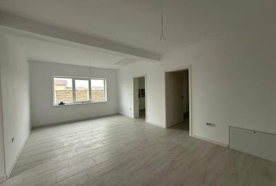 Duplex cu 3 camere cu Canalizare în Moșnița Veche - 3