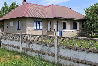 Casă cu 3 camere cu Teren 1800 Mp în Fulga - 1