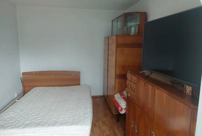 Apartament cu 3 camere semidecomandat în Central - 3