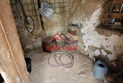 Casa in Calinesti Ph 4 camere teren 4997mp 50.000e - 18