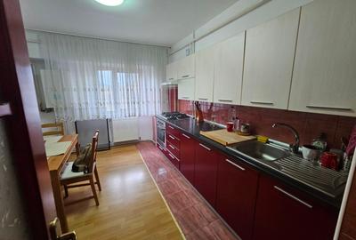 PROPRIETAR vand Apartament 2 camere 67 mp, etaj intermediar, Calea Romanului - 2