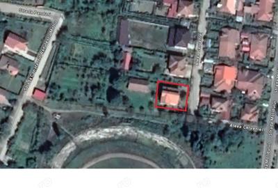 Casă cu Teren 600 Mp în Central - 1