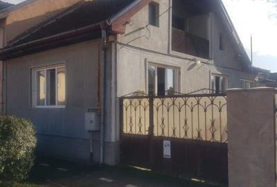Casă cu 3 camere în Mehala