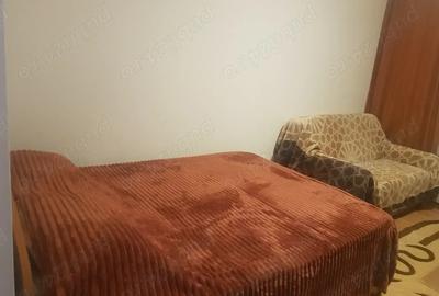 Garsonieră decomandată în Central - 2