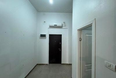 Spațiu comercial, de 55 mp, în P-ța Unirii - 2