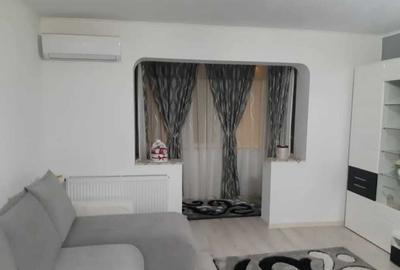 Apartament cu 4 camere decomandat în Nufărul