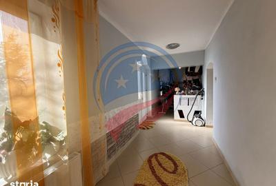 Casă cu 4 camere cu Teren 4700 Mp în Dobrun - 4