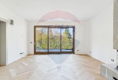 Apartament cu 4 camere decomandat în Calea Moroieni - 4