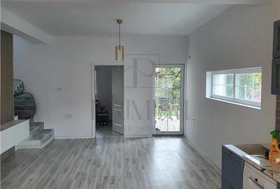 Duplex cu 4 camere cu Canalizare în Moșnița Nouă - 2