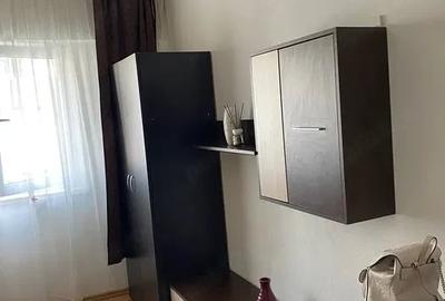 Garsonieră decomandată în Nord