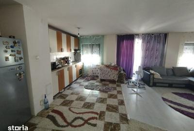 Apartament cu 3 camere decomandat în Central - 3