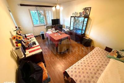 Apartament cu 2 camere decomandat în Sărari