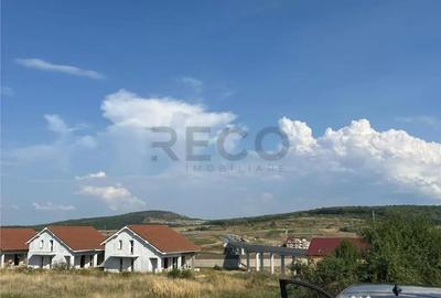 Teren de 1143 mp, în Sânmartin - 10