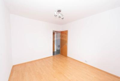Apartament cu 3 camere decomandat în Periferie - 10