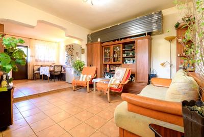 Casă individuală cu 9 camere în Uverturii