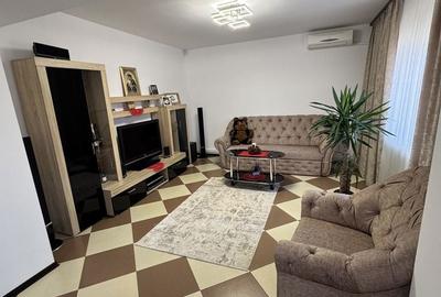 Casă cu 4 camere cu Teren 260 Mp în Central