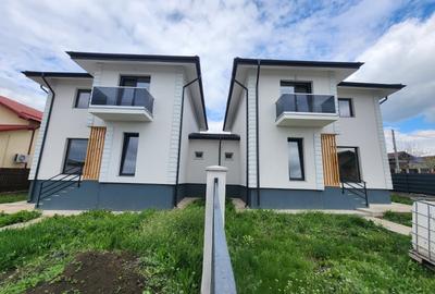 Duplex cu 4 camere cu Canalizare în Valea Adâncă - 4