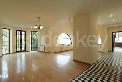 Casă cu 5 camere cu Teren 960 Mp în Central - 16