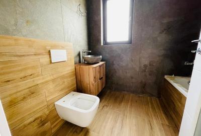 Casă cu 4 camere cu Teren 400 Mp în Țegheș - 1